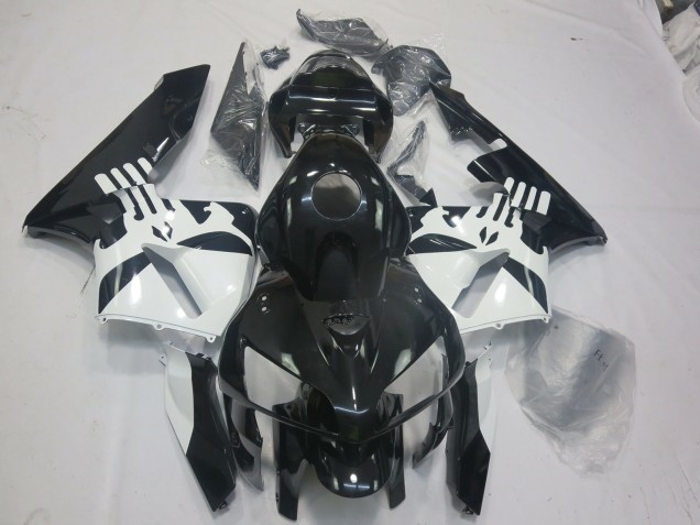 05-06 Schwarz Glänzend & Punisher-Logo CBR600RR Motorrad Verkleidung 05-06 Schwarz Glänzend & Punisher-Logo CBR600RR Motorrad Verkleidung