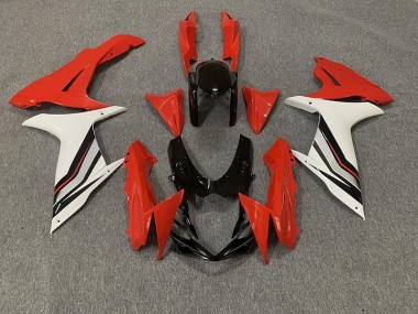 11-24 Rot & Glänzender Weißstil GSXR 600-750 Motorrad Verkleidung