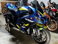 Von Anfang an, als ich das Verkleidungskit für meine ZX10R bestellte, bis zum Ende war Erick einfach unglaublich. Sie hielten mich auf dem Laufenden. Diese Jungs sind erstklassig, sie tun für ihre Kunden mehr als nötig und das weiß ich zu schätzen! Sie sind mein Kunde fürs Leben.